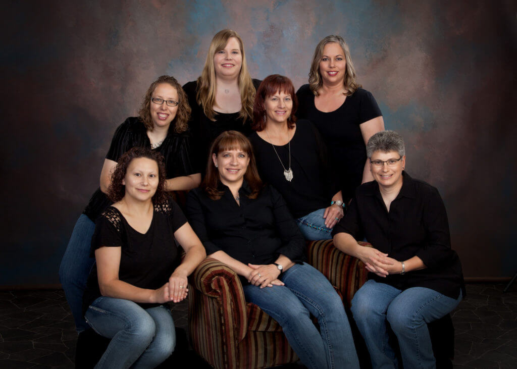 group portrait of the team at Animal Care Clinic in Aberdeen, SD